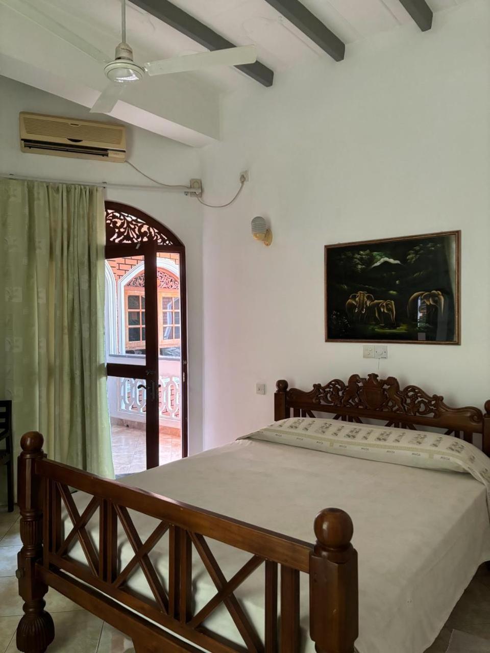 Village Inn Resort 尼甘布 外观 照片